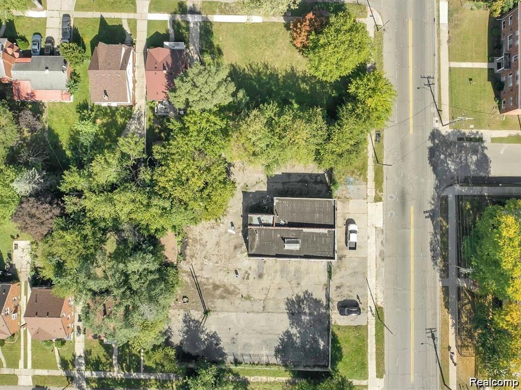 18421 LAHSER Road, Detroit, MI 48219 — Photo 10