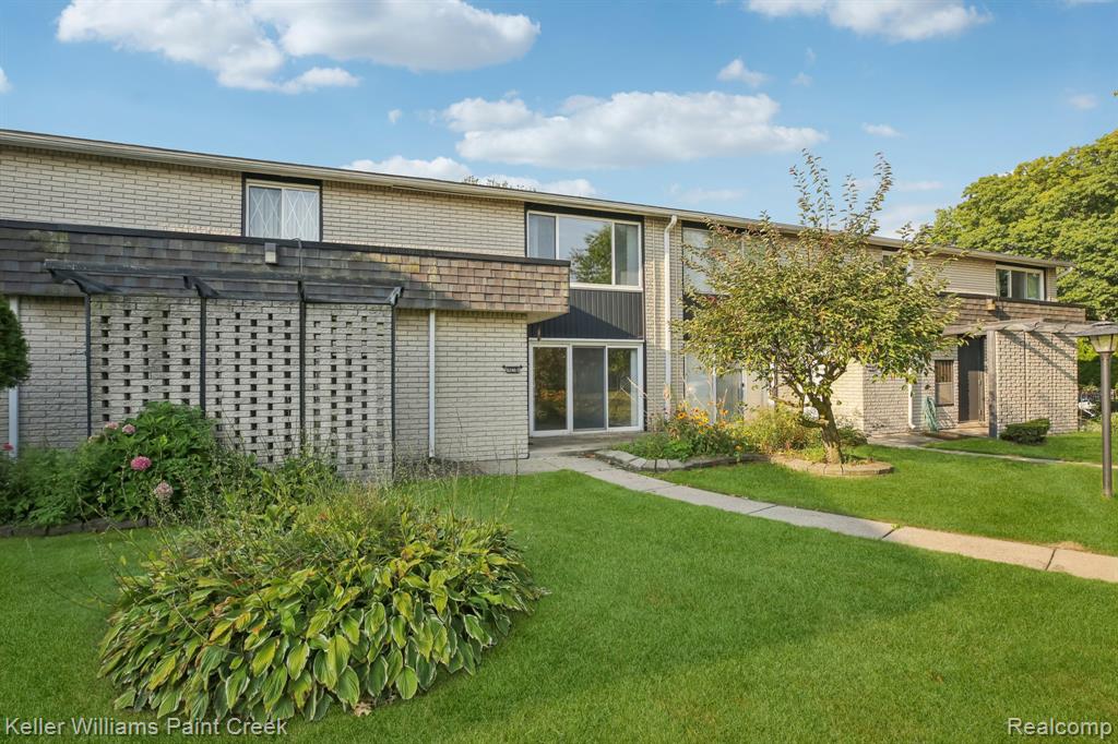 8248 Karam Boulevard, 3, Warren, MI 48093 — Photo 3