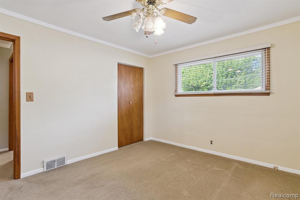 7868 Robinson Avenue, Allen Park, MI 48101 — Photo 15