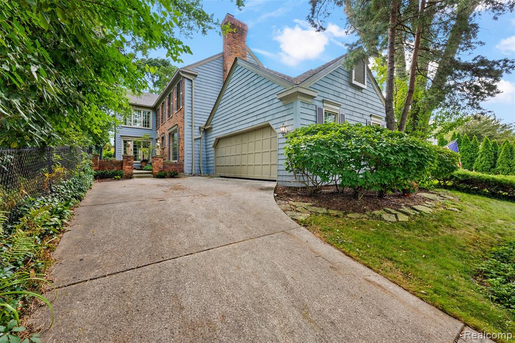 194 Charlevoix Avenue, Grosse Pointe Farms, MI 48236 — Photo 3