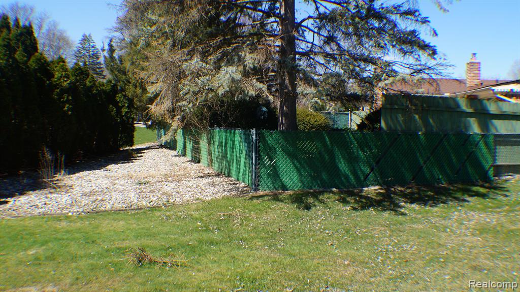 4609 CALVERT Court, Troy, MI 48085 — Photo 42