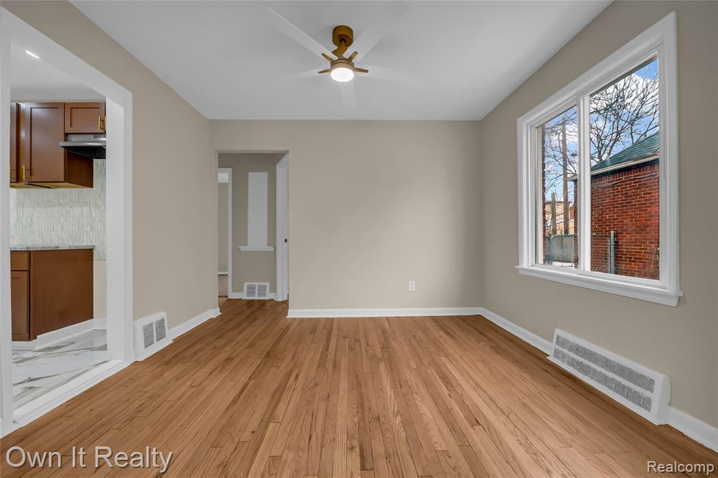 16575 Asbury Park, Detroit, MI 48235 — Photo 10
