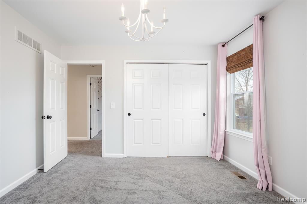 27086 MAXWELL, Novi, MI — Photo 22