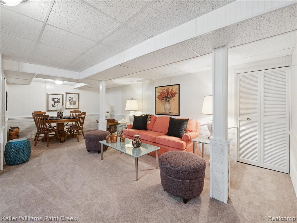 952 Dursley Road, Bloomfield Hills, MI 48304 — Photo 42