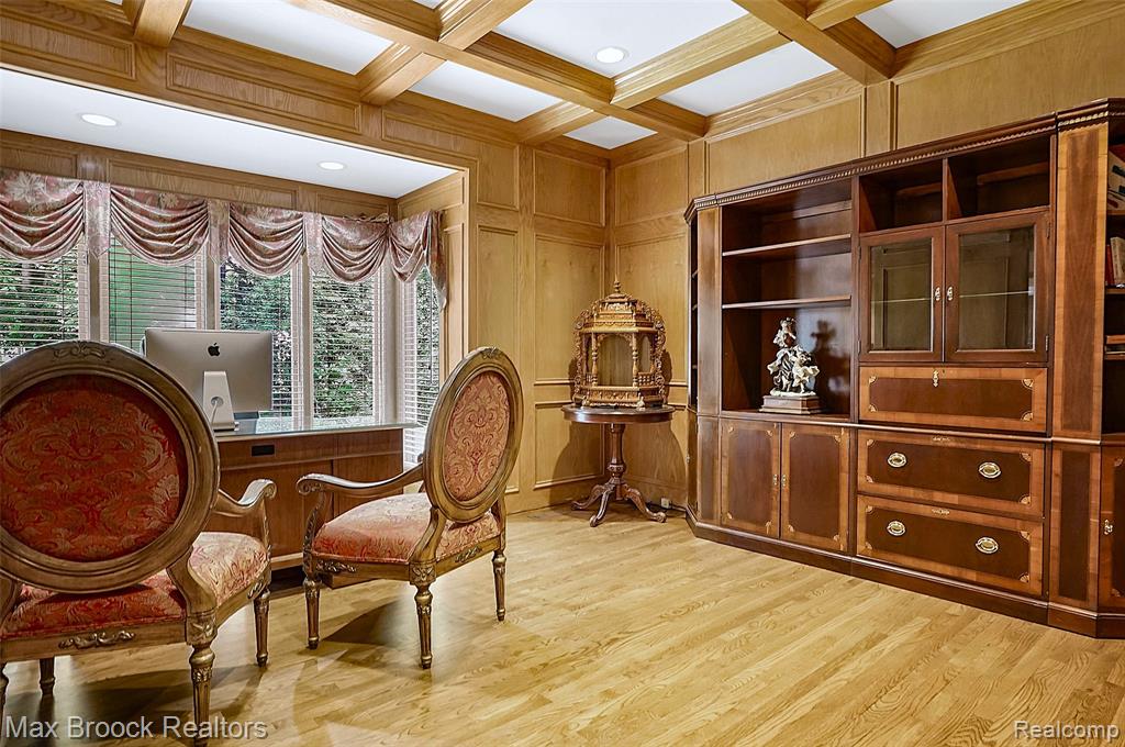 60 Kingsley Manor Drive, Bloomfield Hills, MI 48304 — Photo 16
