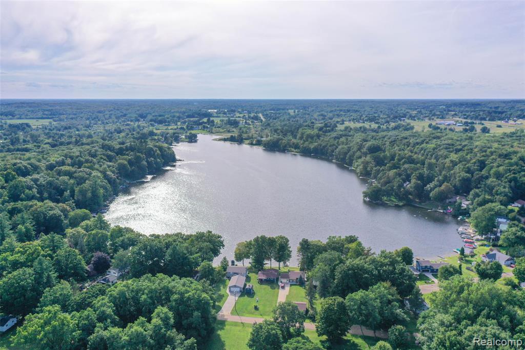 6125 White Sands Drive, Marathon, MI 48464 — Photo 38