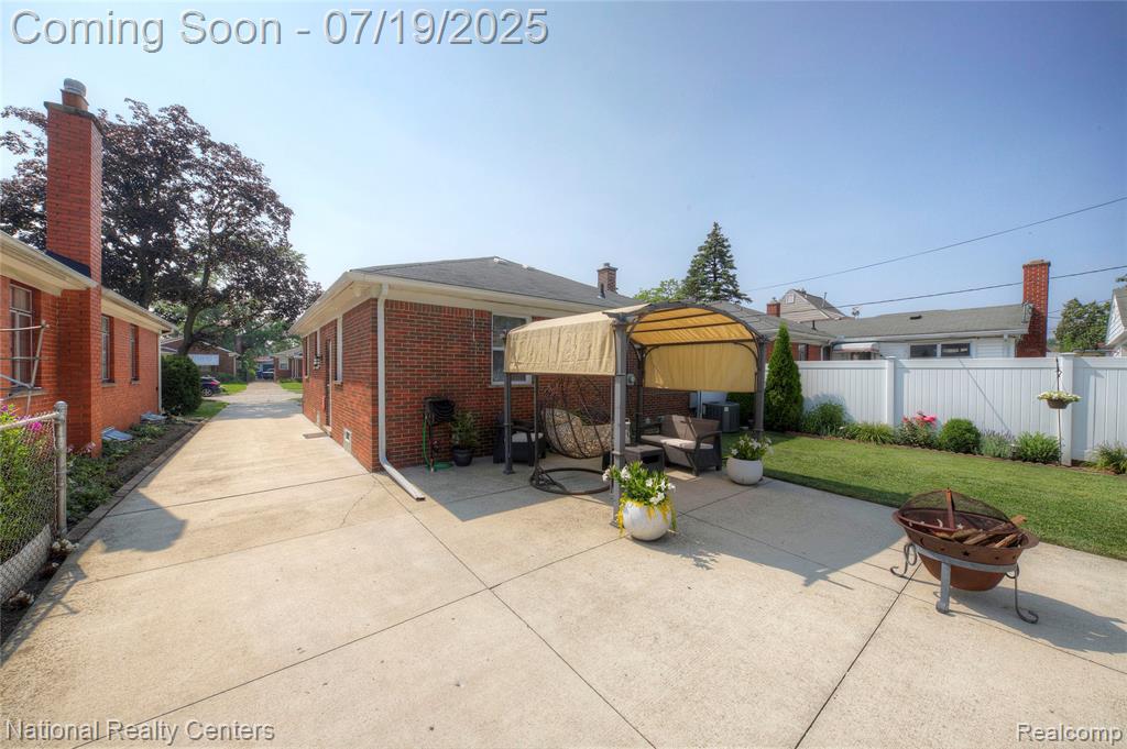 8126 Dale Street, Dearborn Heights, MI 48127 — Photo 57