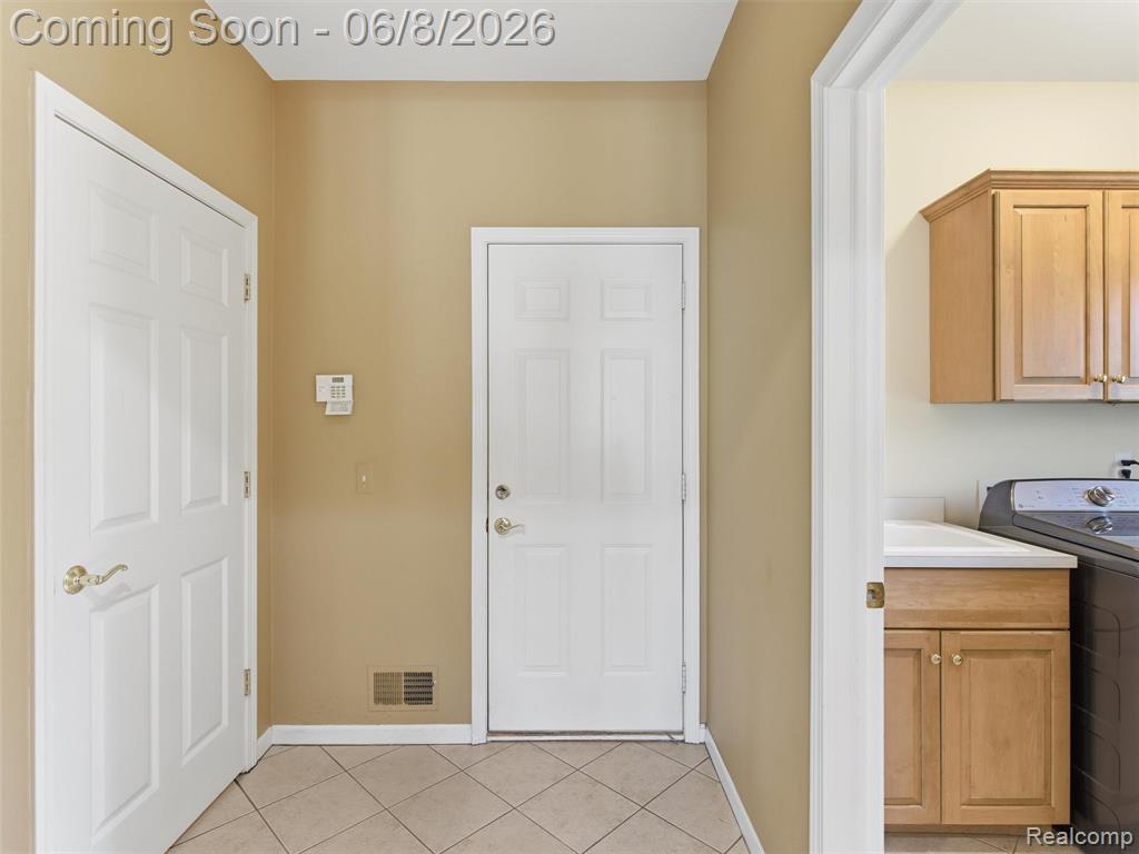 54150 Queensborough Drive, Shelby Twp, MI 48315 — Photo 39