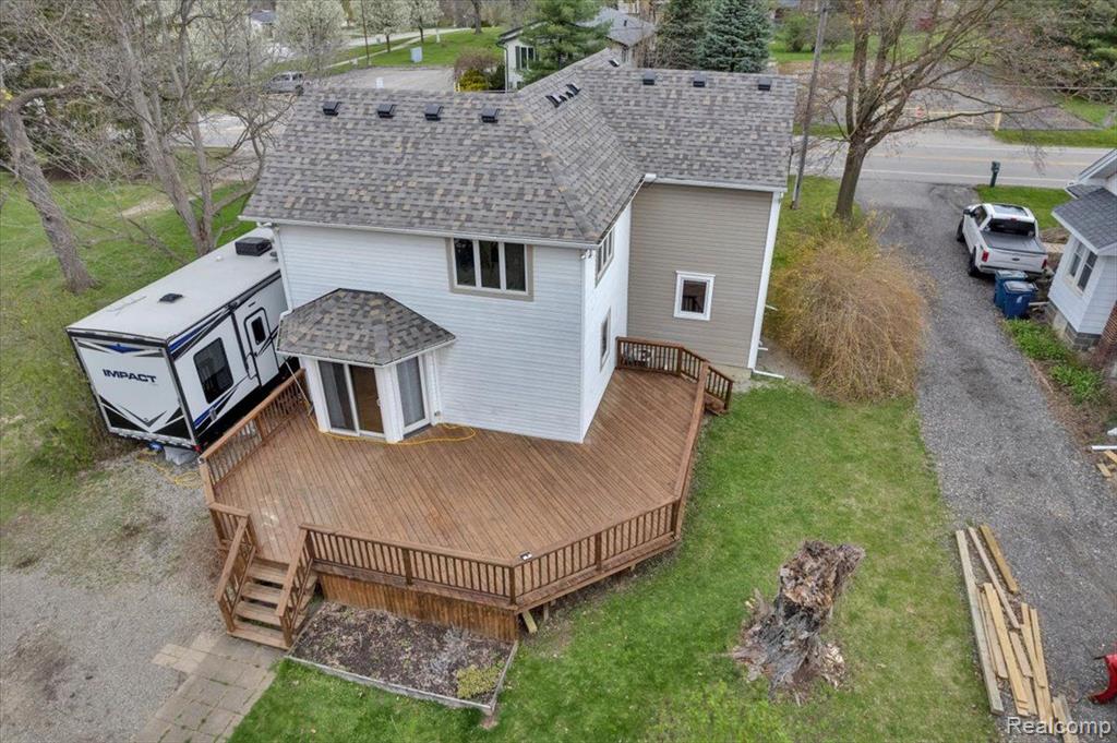 10352 HEGEL Road, Goodrich Vlg, MI — Photo 24