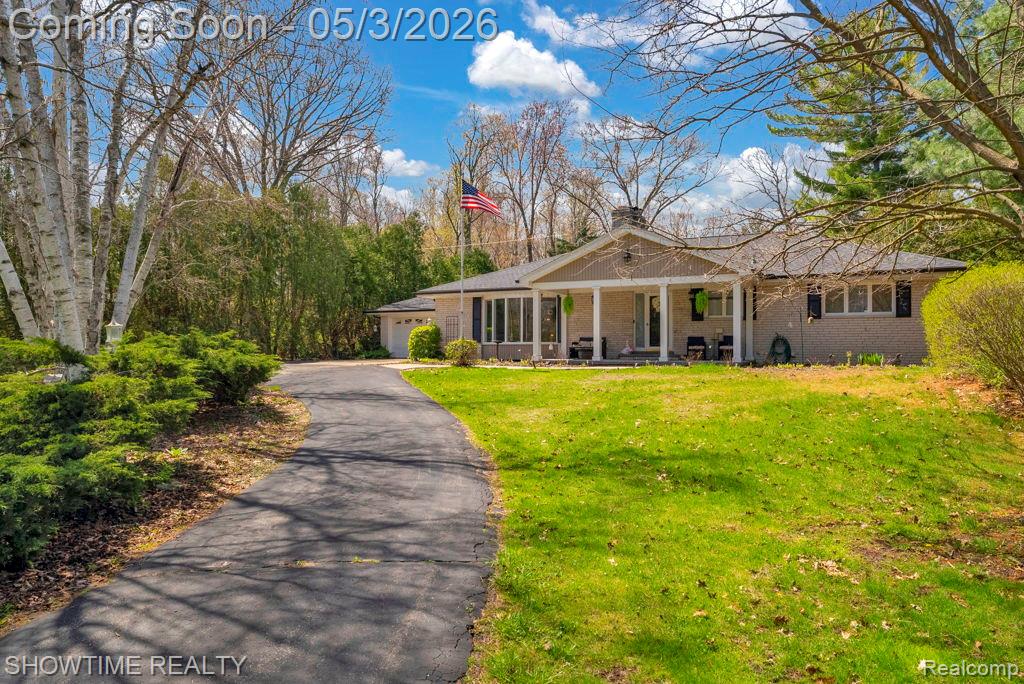 5211 Lakeshore Road, Fort Gratiot, MI 48059 — Photo 11