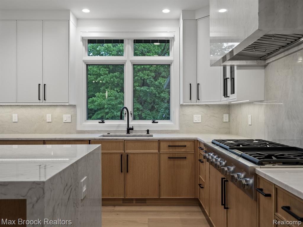 4331 Spruce Hill Lane, Bloomfield Hills, MI 48301 — Photo 14