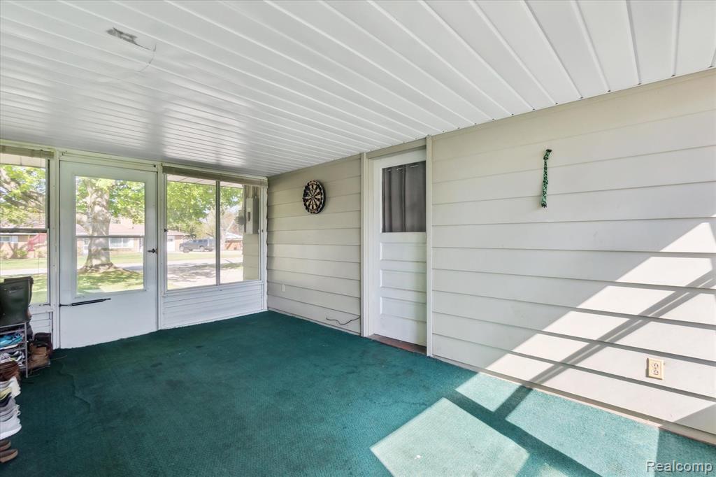 528 JAMES CONNIS Drive, Flushing, MI 48433 — Photo 30