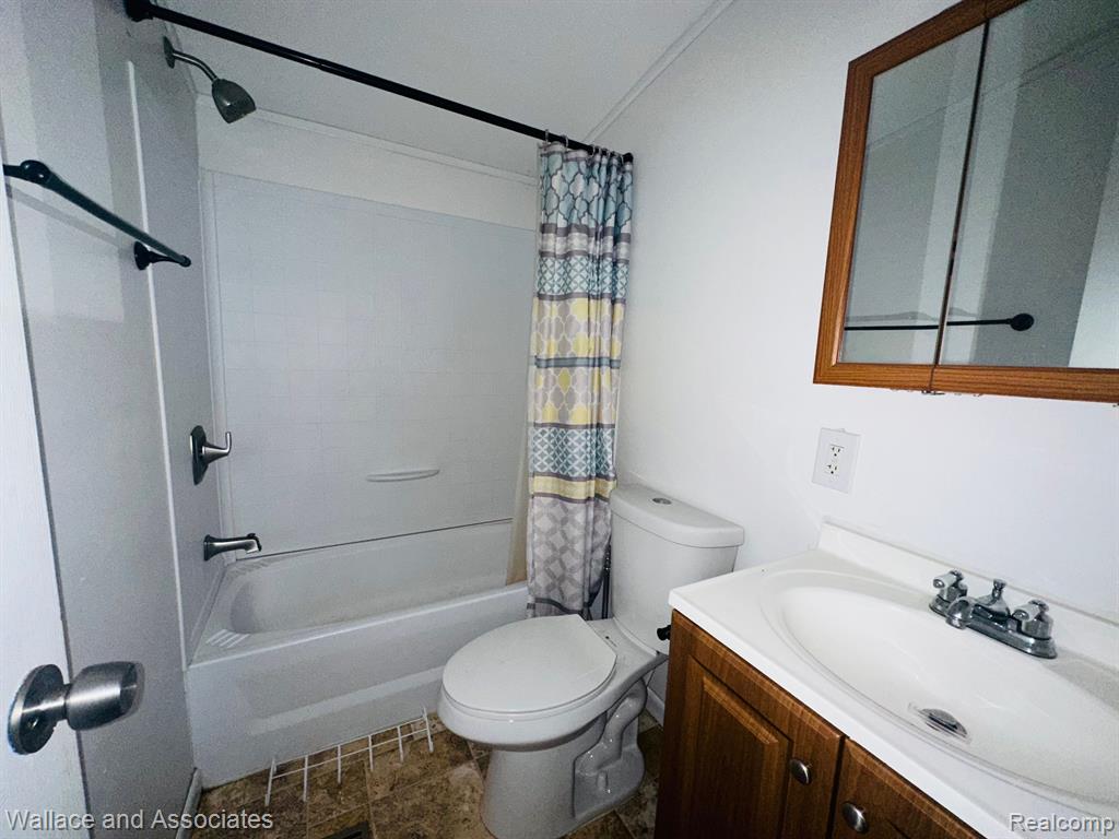5500 HARRIS Road, MI 48032 — Photo 20