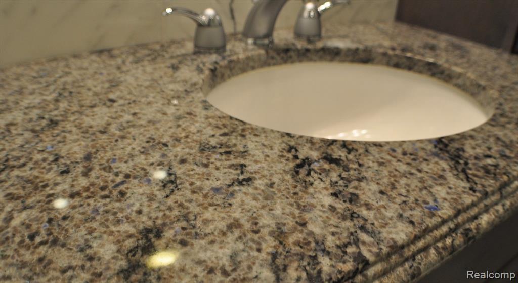 3593 Meadowleigh Lane, Waterford, MI 48329 — Photo 26