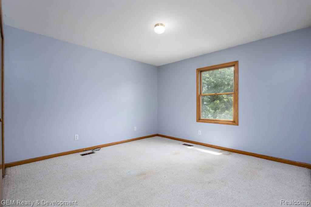 422 Clinton Street, Wyandotte, MI 48192 — Photo 22
