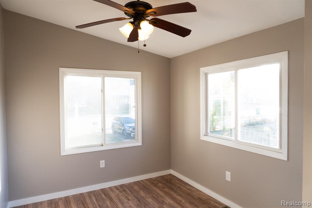 400 W MAIN Street, Durand, MI 48429 — Photo 37