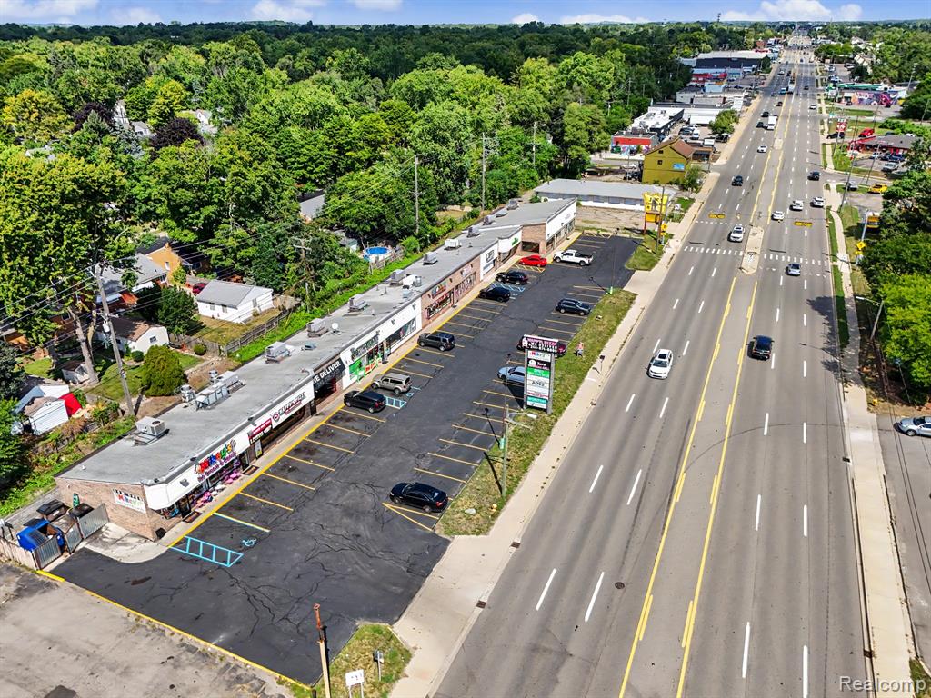 304 S Telegraph Road, Pontiac, MI 48341