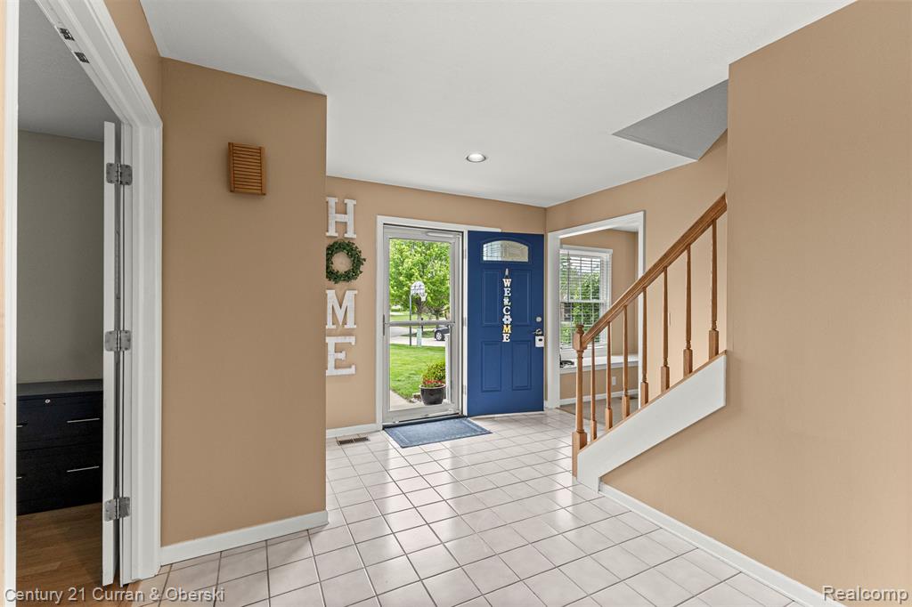 1256 Wedgewood Circle, Saline, MI 48176 — Photo 8