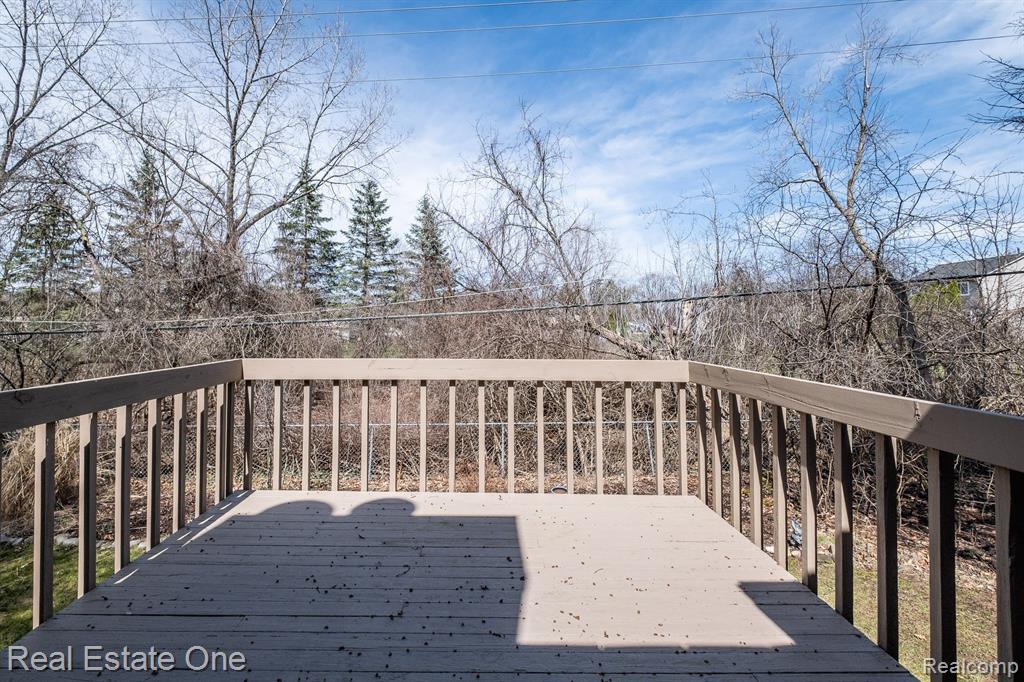 6534 RED CEDAR Lane, West Bloomfield, MI 48324 — Photo 36