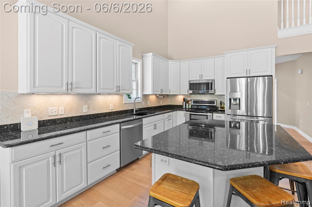 10242 Beacon Court, Grand Blanc, MI 48439 — Photo 14