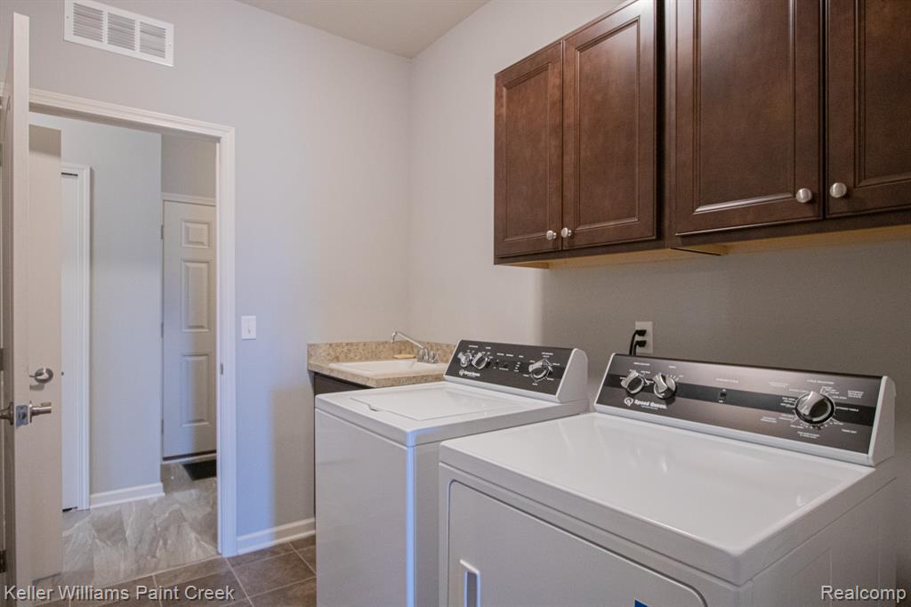 49231 Hanna Court, Macomb, MI 48042 — Photo 20