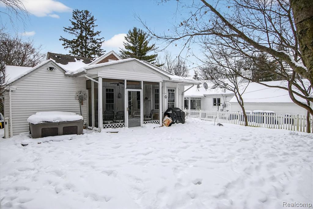 3 Adams Lane, Dearborn, MI 48120 — Photo 52