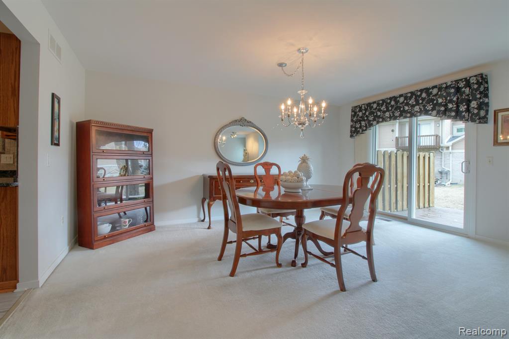 9362 EASTWIND Drive, Livonia, MI 48150 — Photo 14