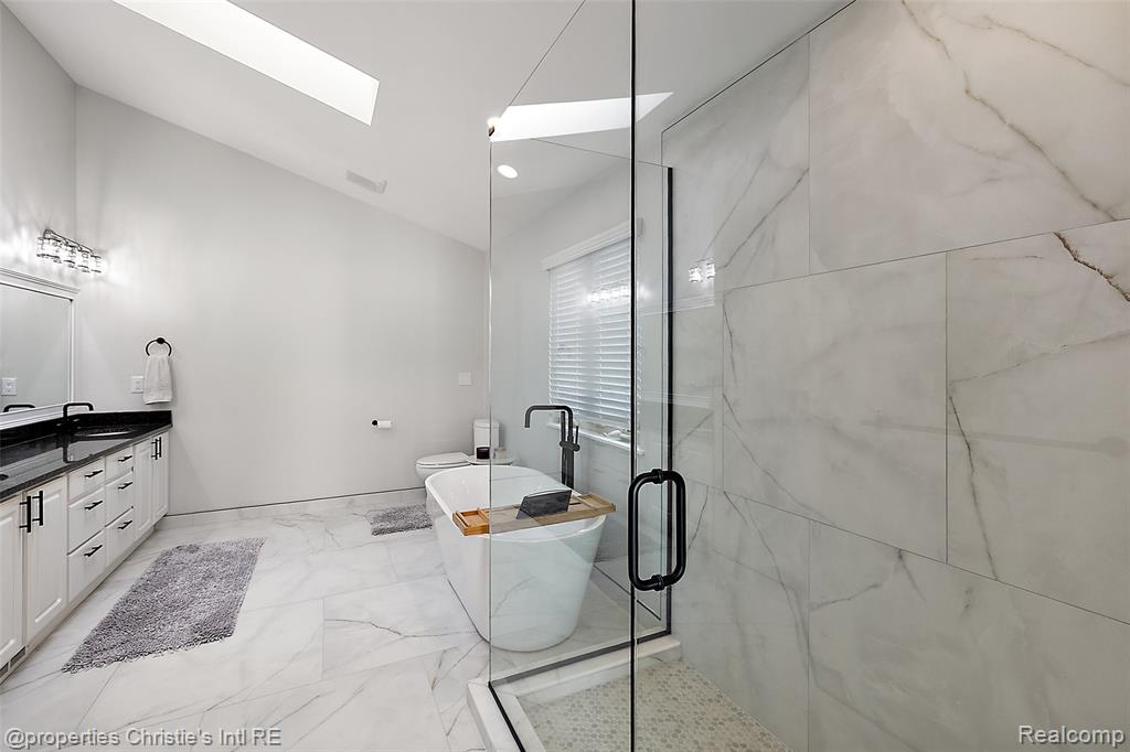 45890 Private Shore Drive, Chesterfield, MI 48047 — Photo 29