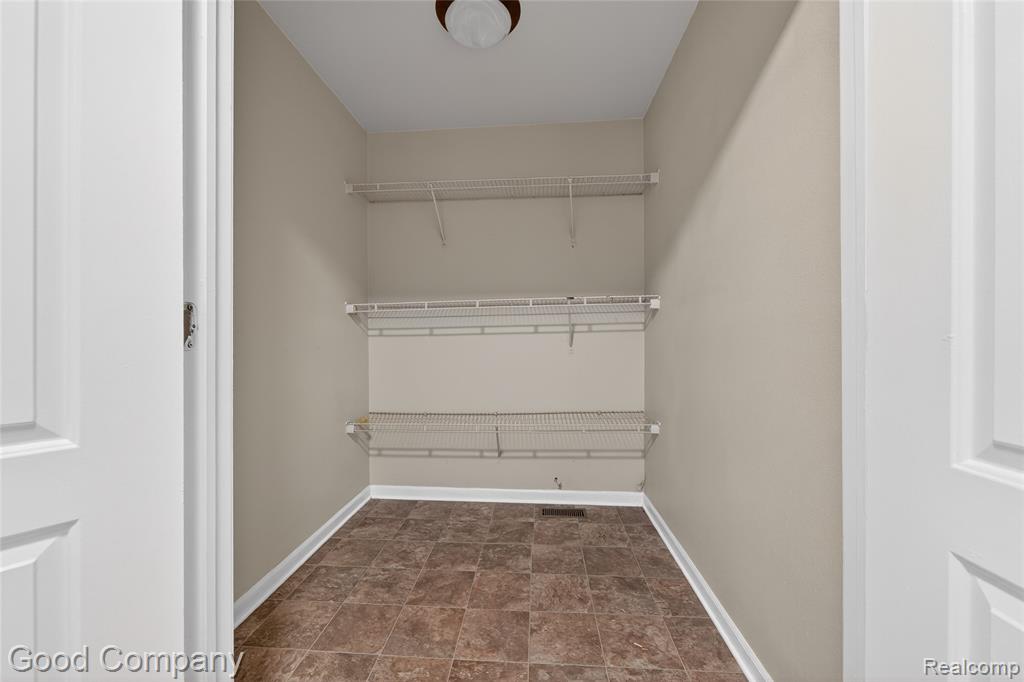 2470 Andrus Street, Hamtramck, MI 48212 — Photo 19