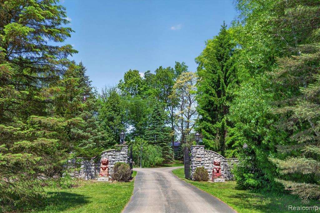 4721 Hasslick Road, North Branch, MI 48461 — Photo 4