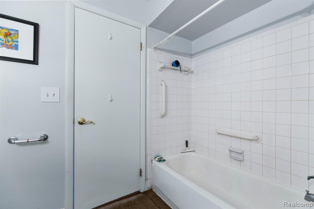 1920 WICKHAM Street, Royal Oak, MI 48073 — Photo 15