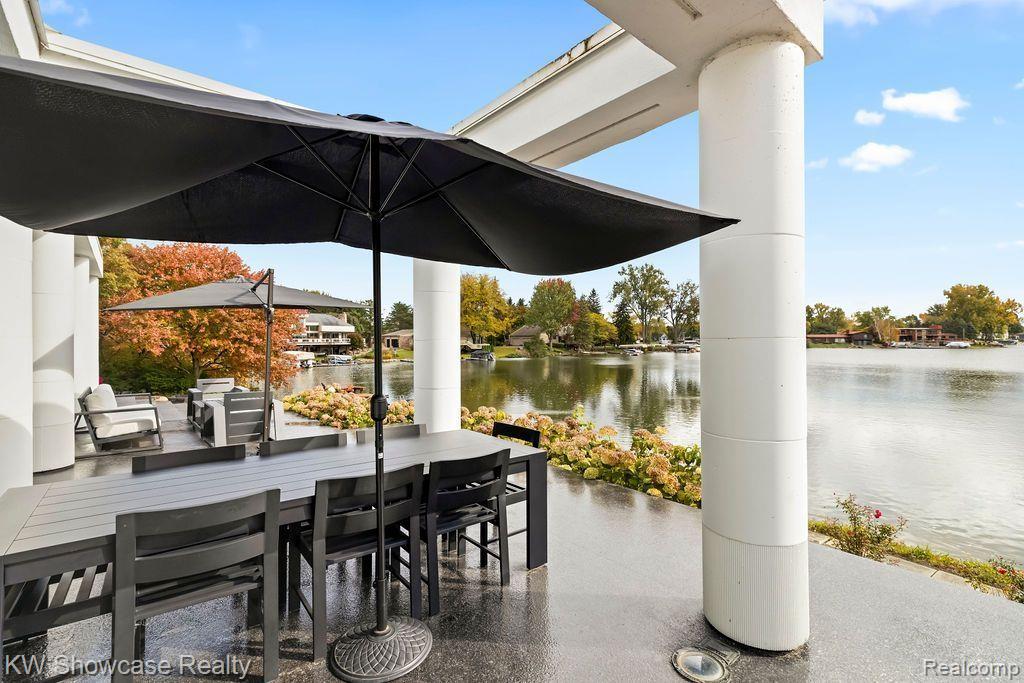 5028 OAKWOOD COURT, Commerce Twp, MI 48382 — Photo 8