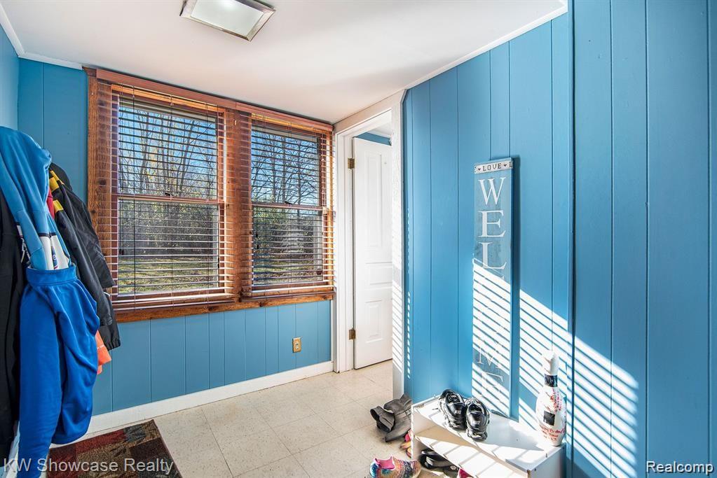 1261 W GRAND BLANC Road, Grand Blanc, MI 48439 — Photo 9