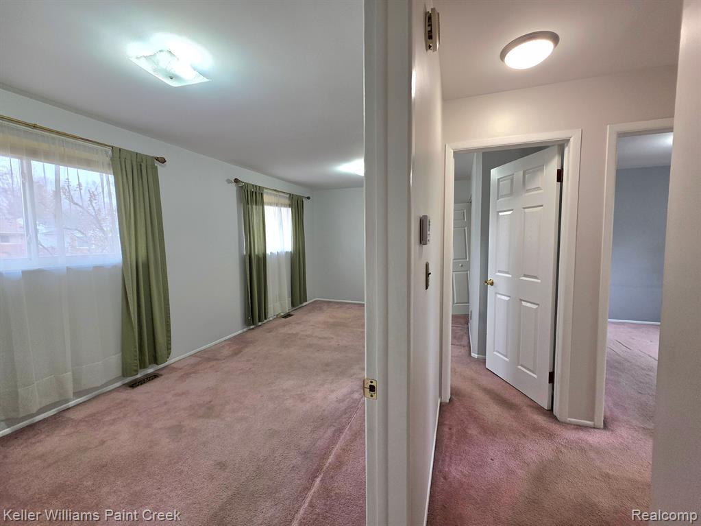 39760 VALIANT Drive, Sterling Heights, MI 48313 — Photo 17