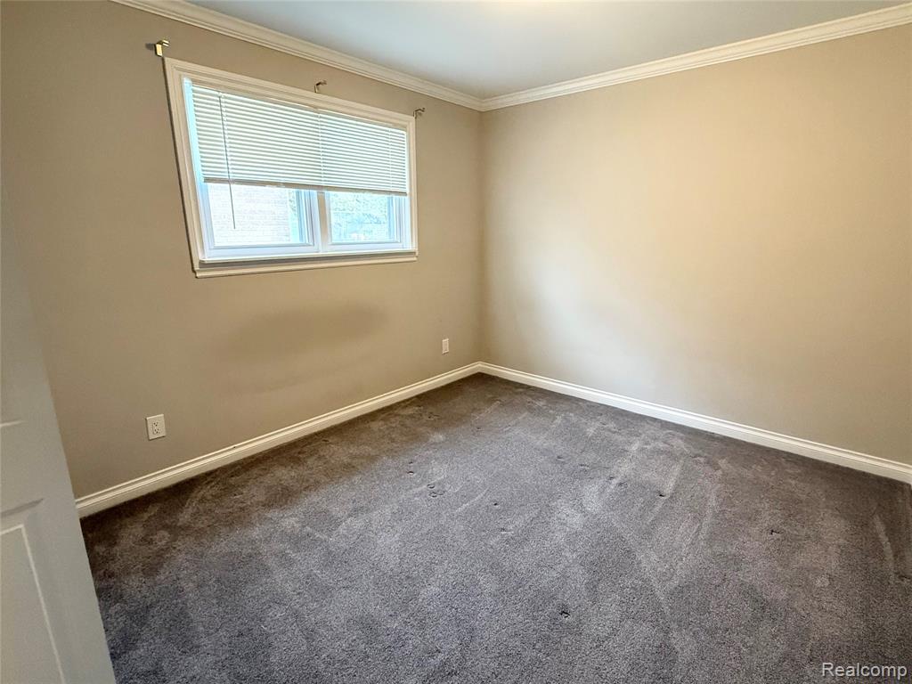 8210 Liberty Boulevard, Westland, MI — Photo 14