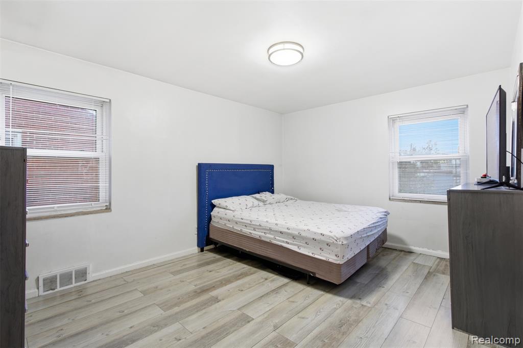 5620 W Outer Drive, Detroit, MI 48235 — Photo 18