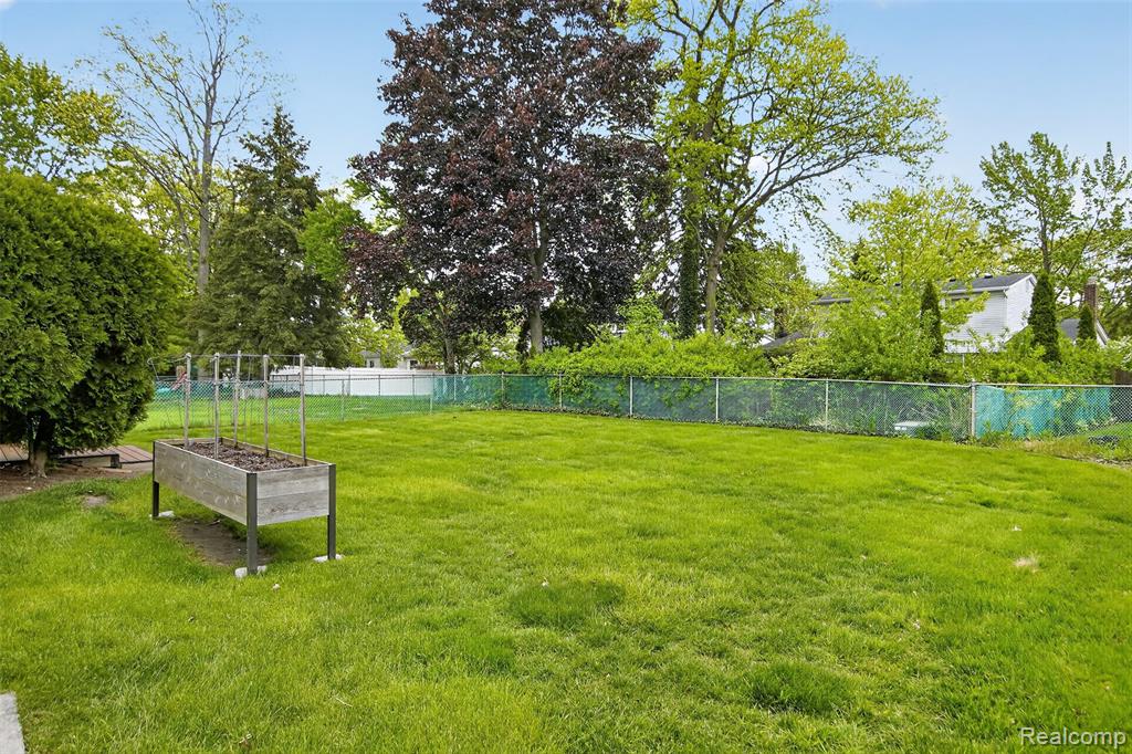 14341 Heritage Street, Riverview, MI 48193 — Photo 46