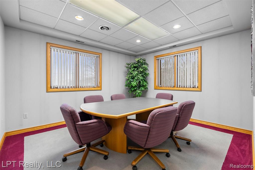 8000 Park Place, Brighton, MI 48116 — Photo 10