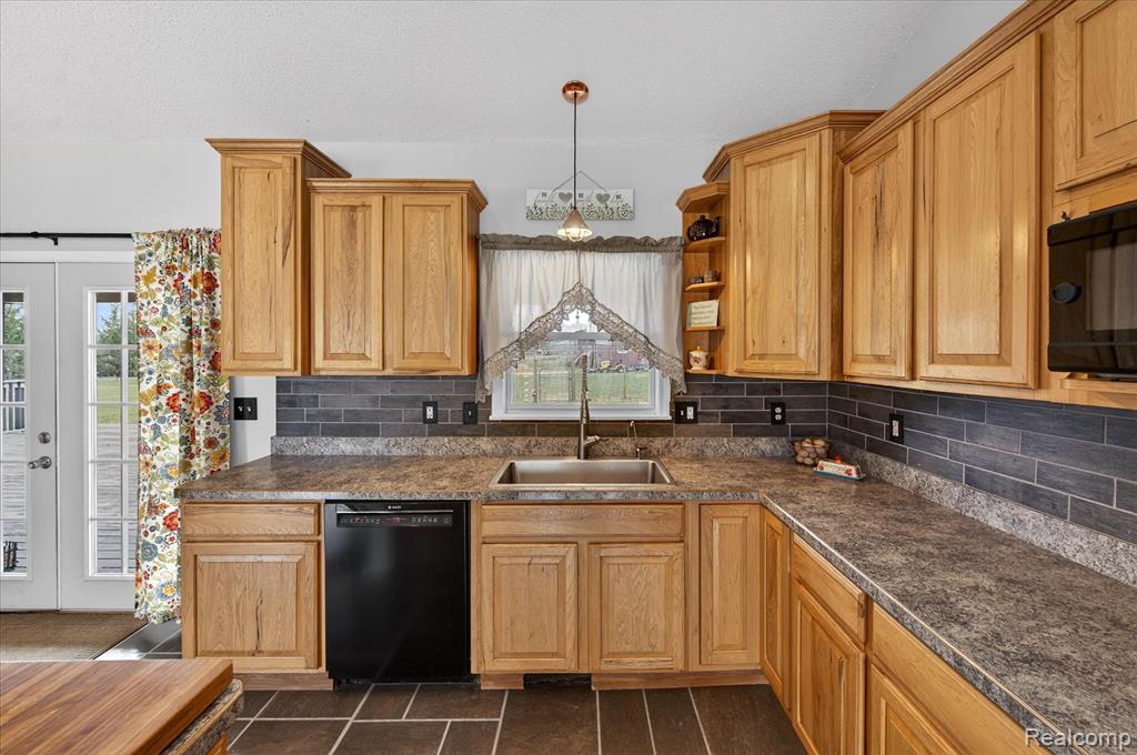 12760 Roepke Road, Gregory, MI 48137 — Photo 11