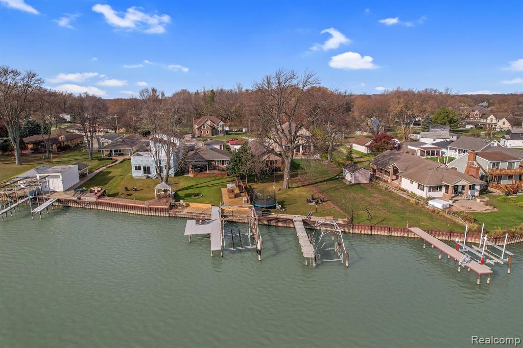 49328 Bayshore Drive, Chesterfield, MI 48047 — Photo 37