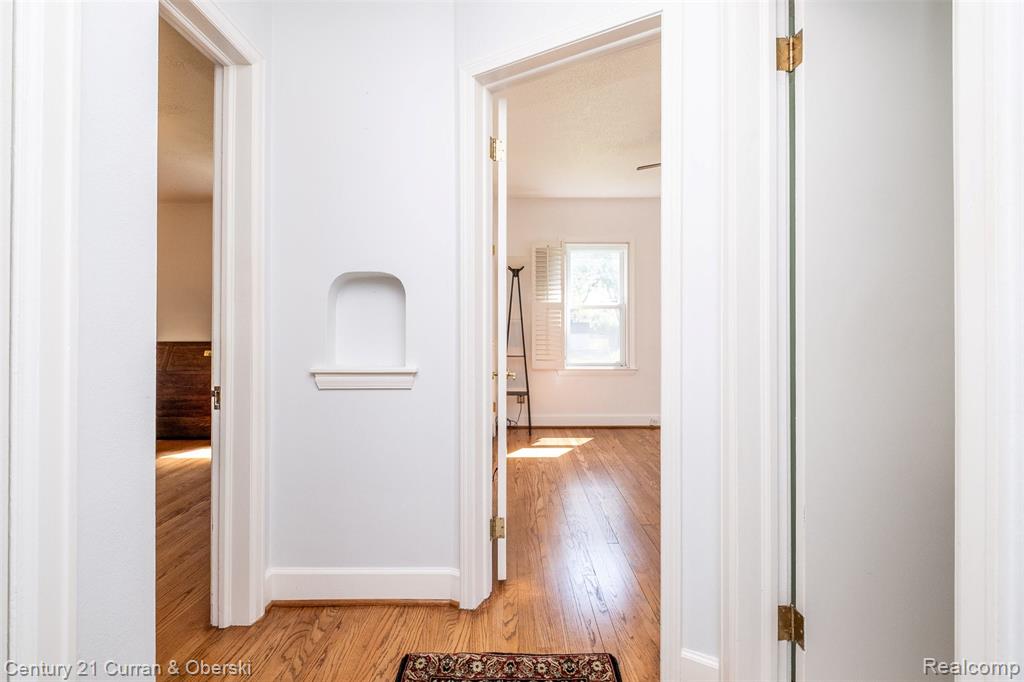 11700 Farley, Redford, MI 48239 — Photo 19