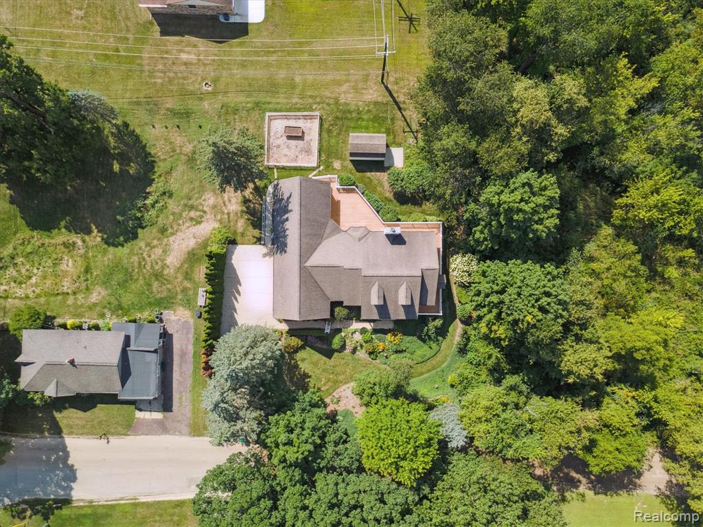 7127 Perry Lake Road, Clarkston, MI — Photo 72
