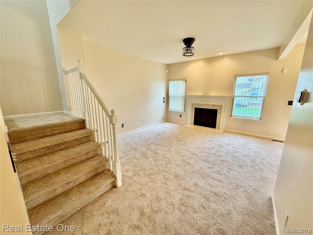 716 Palmer Drive, Pontiac, MI 48342 — Photo 9