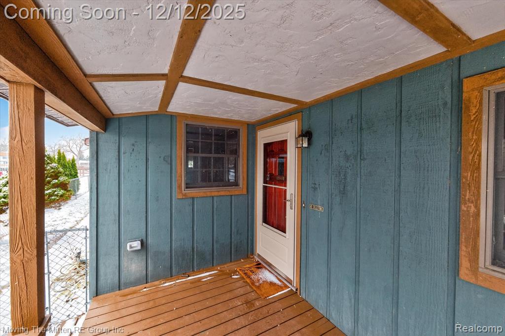 30760 Bayview Drive, Gibraltar, MI — Photo 5