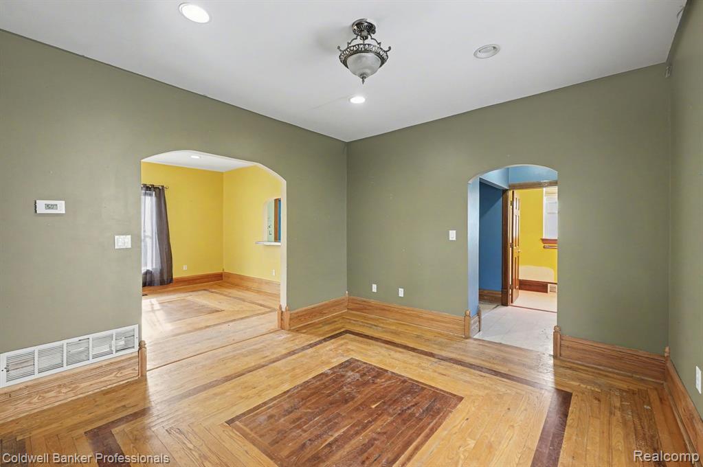 163 Norton Street, Pontiac, MI 48341 — Photo 8