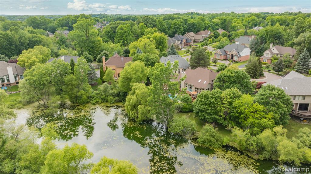 6567 Claremore Court, West Bloomfield, MI — Photo 68