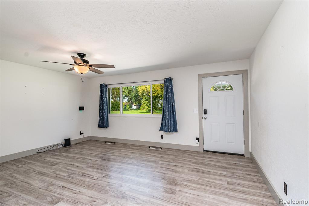 631 Cathay Street, Saginaw, MI 48601 — Photo 3