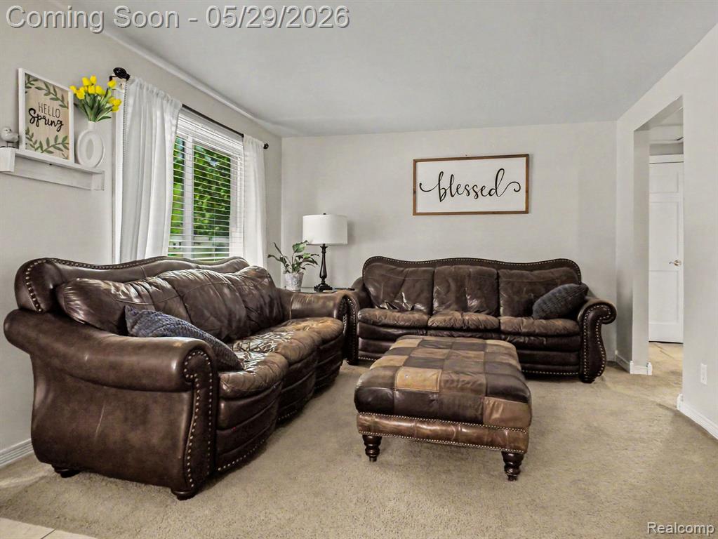5499 Robin Drive, Grand Blanc, MI 48439 — Photo 9
