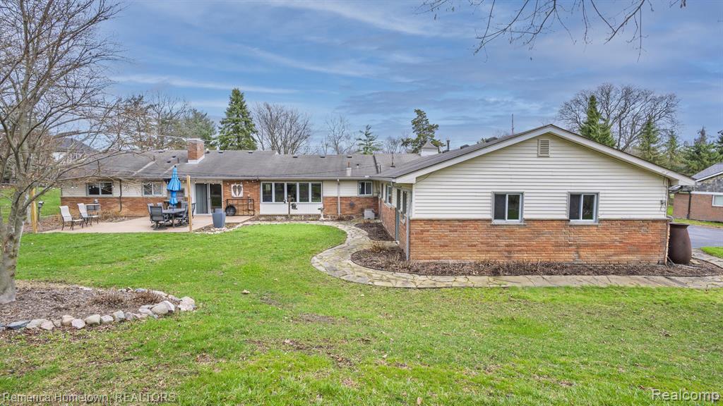 4360 SQUIRREL Road, Bloomfield Hills, MI 48304 — Photo 33