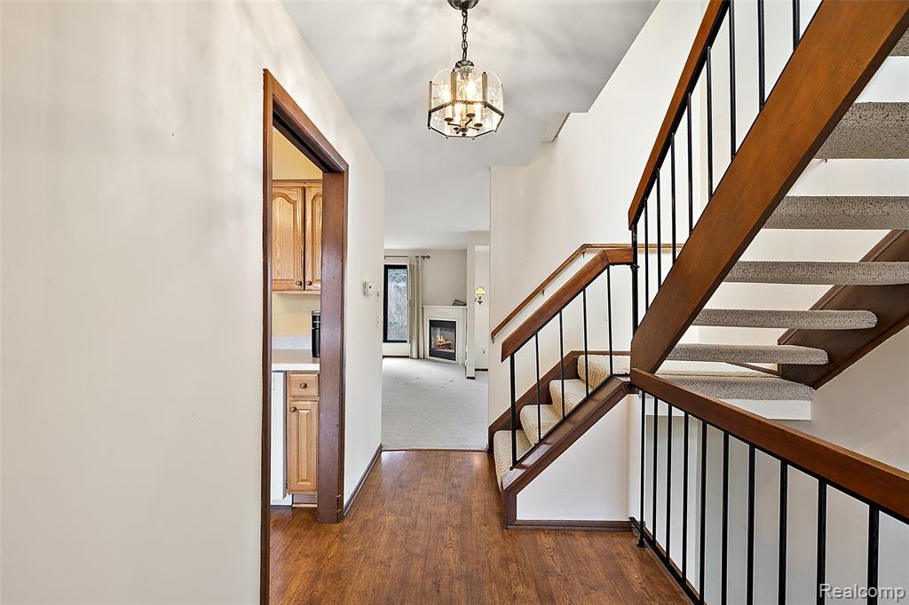 23243 Farmington Road, Farmington, MI 48336 — Photo 3